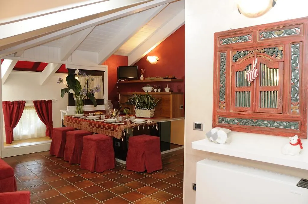Villa Callas 16 Sirmione 0*,  Italy